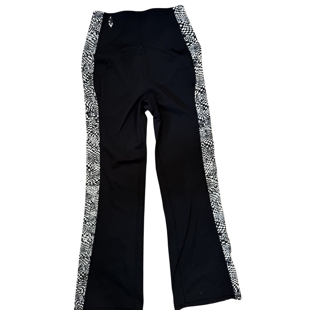 Free People Movement Checkmate Flare Leggings Black White Stripe Pants Sz XS - Picture 6 of 16